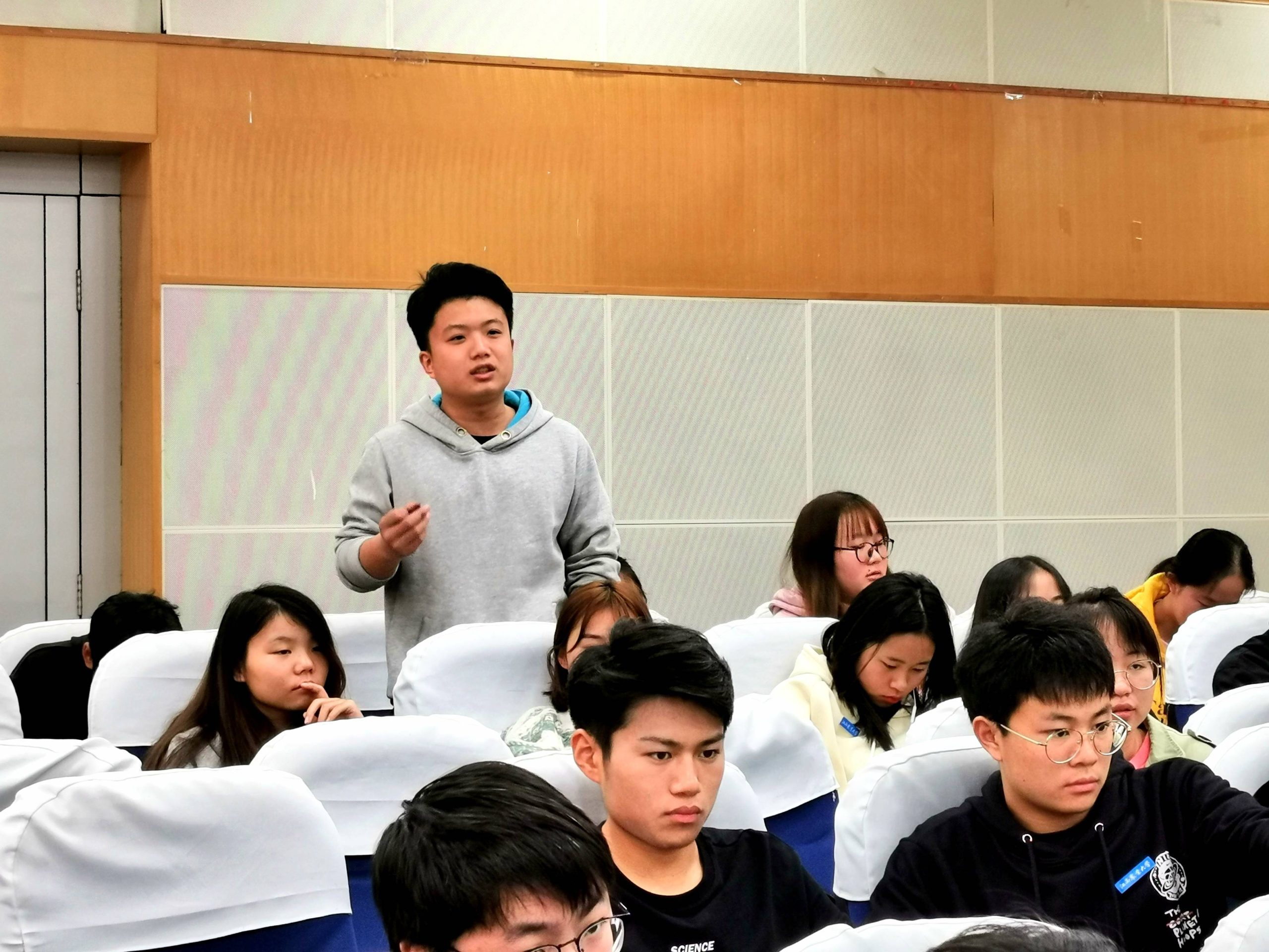 走进课堂 | 江西农业大学“惟义”校友报告会